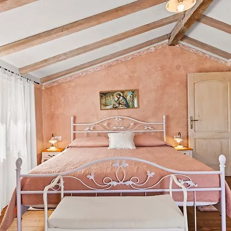 Villa Vlacich For 8 People Near Labin - Rabac With Heated Pool & Sea View - Only 2 Km From Trget