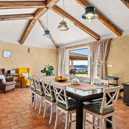 Villa Vlacich For 8 People Near Labin - Rabac With Heated Pool & Sea View - Only 2 Km From Trget