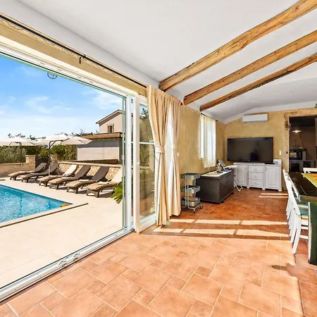 Vlacich For 8 People Near Labin - Rabac With Heated Pool, Sea View & Kids Playground - Only 2 Km From The *