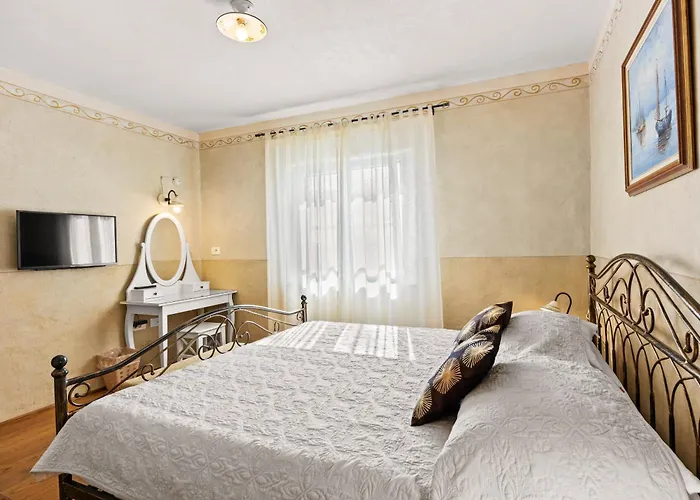 Vlacich For 8 People Near Labin - Rabac With Heated Pool, Sea View & Kids Playground - Only 2 Km From The Villa *