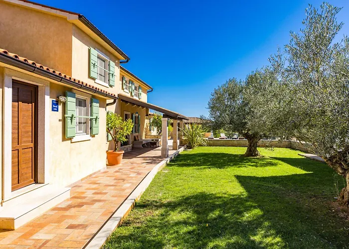 Vlacich For 8 People Near Labin - Rabac With Heated Pool, Sea View & Kids Playground - Only 2 Km From The Villa